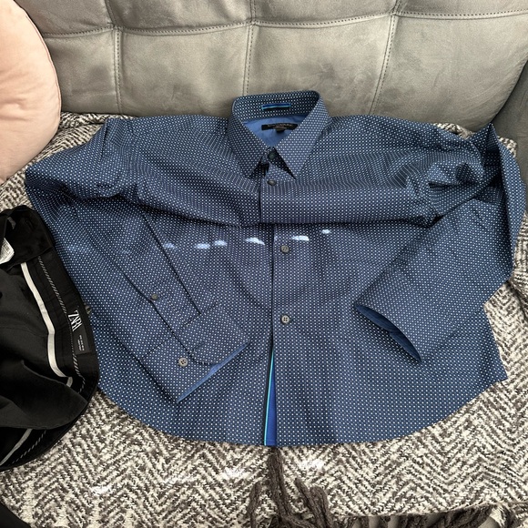 Banana Republic Men’s Shirt Slim Fit, Size M - Picture 4 of 13